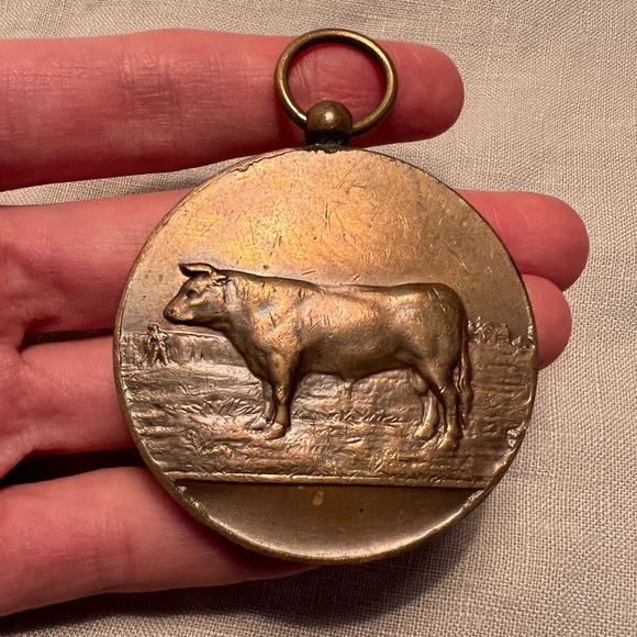 Vintage French Belgian large bronze cow medal agricultural heavy 1932 1930s - Picture 5 of 9